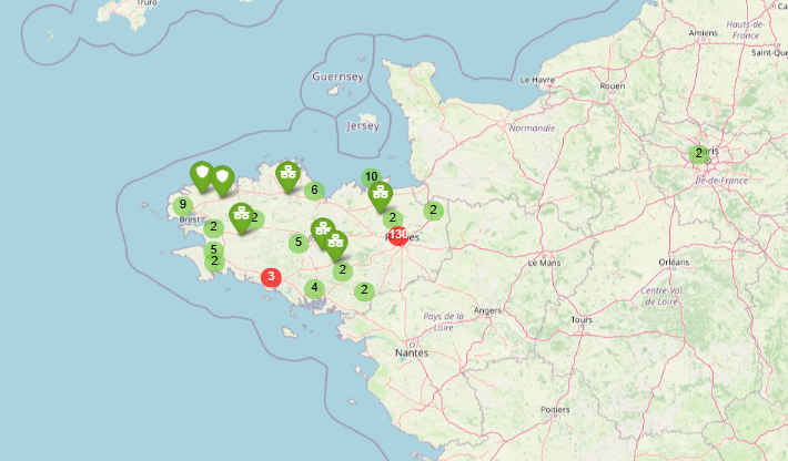 Carte géographique LibreNMS affichant la distribution des équipements supervisés sur le territoire breton